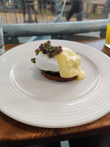 Comentarii opinii despre 4 Vuodenaikaa