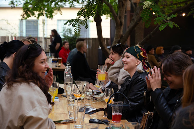 Comentarii opinii despre Korjaamo Baari & Keittiö