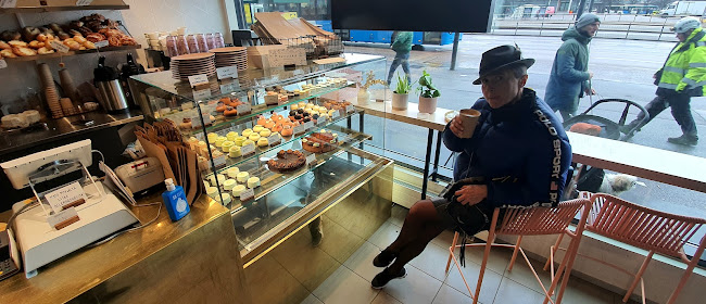 Patisserie Teemu Aura Hakaniemi Phone number