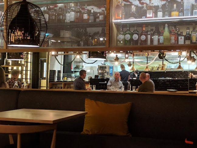 Opinii despre Ravintola Kitchen & Table Helsinki Airport în Vantaa - Ravintola-ala