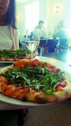 Opinii despre Vanhan Porvoon Glassikko în Porvoo - Ravintola-ala