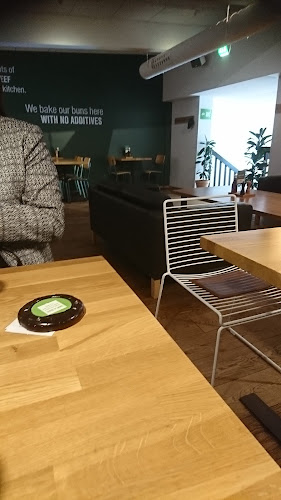 https://www.friendsandbrgrs.fi/