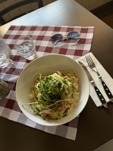 Comments and reviews of Pizzeria Napoli (SULJETTU, toimii nykyään nimellä Ravintola Napoli)