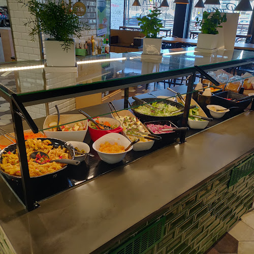 Opinii despre Pizza & Buffa Linnanmaa, Oulu în Oulu - Ravintola-ala