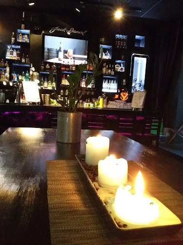 Comentarii opinii despre The Riff