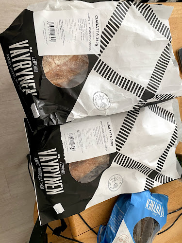 Opinii despre Leipomo Väyrynen KIOSKI în Helsinki - Ravintola-ala