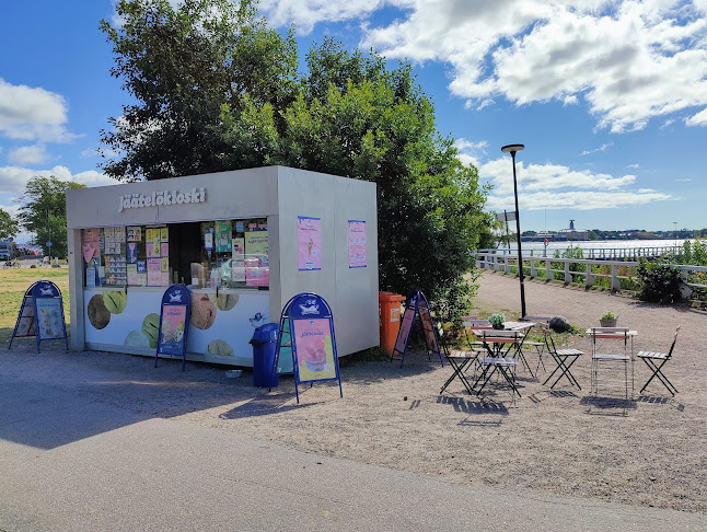 Kaivopuiston Pingviinikioski Phone number