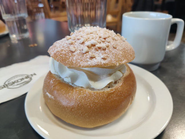 Punaisen piipun kievari - Juva