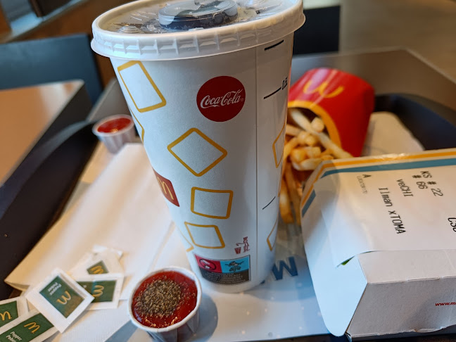 Comentarii opinii despre McDonald's Helsinki Töölö