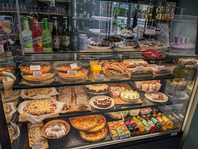 Aveny Café