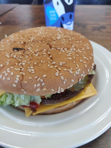 Comentarii opinii despre Ravintola Hillen Helmi/Bar Hämylä