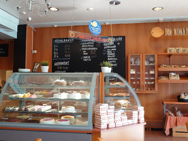 Comments and reviews of Karkiainen