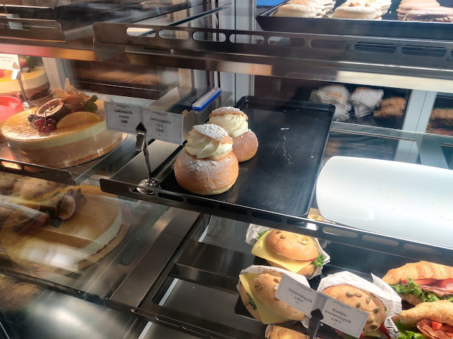 Comentarii opinii despre Kakkugalleria Fredrikinkatu