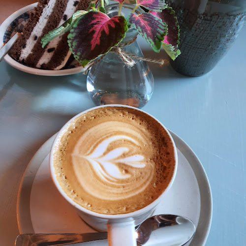 Yesterday Cafe Open Times