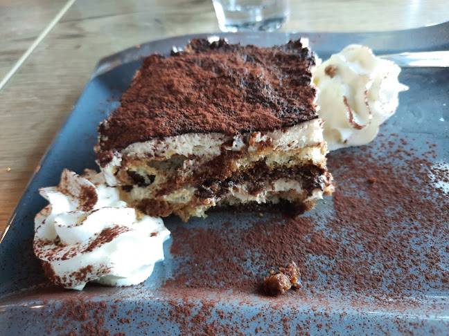 Opinii despre La Bella Trattoria în Helsinki - Ravintola-ala