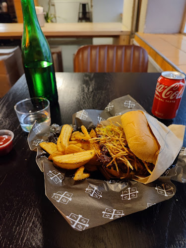 Opinii despre Boneless Ullanlinna în Helsinki - Ravintola-ala