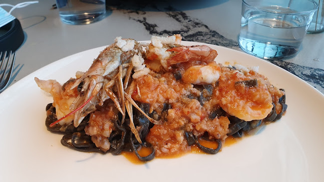 Restaurant Lucy in the Sky Phone number