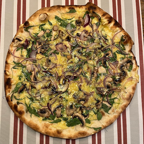 Comentarii opinii despre Classic Pizza