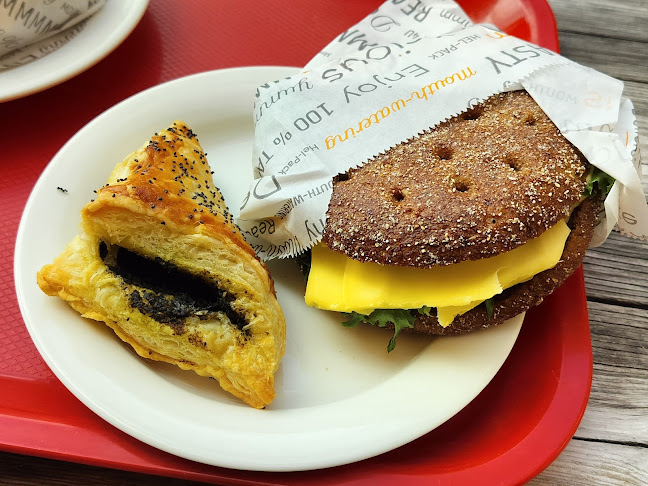 Opinii despre Turun Kirjakahvila în Turku - Ravintola-ala