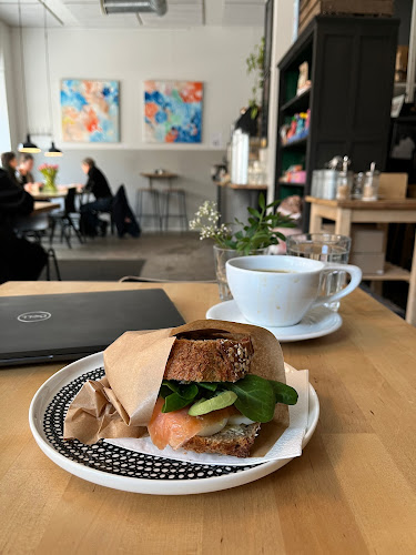 Bon Temps Cafe Open Times