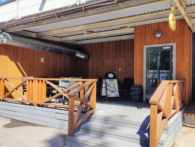 Comentarii opinii despre Marian konditoria Heikinlaakso