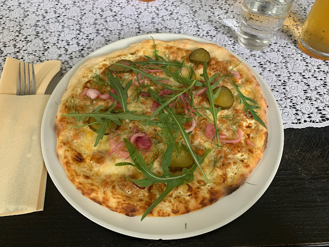 Opinii despre Petun kartanon Kahvila ja Puoti în Salo - Ravintola-ala