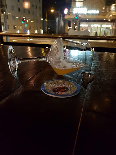 Wilhelm Public House - Ravintola-ala