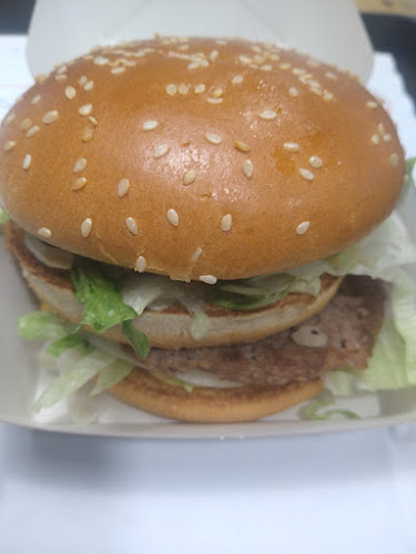 Opinii despre McDonald's Jyväskylä Jyväskeskus în Jyväskylä - Ravintola-ala