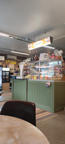 Mommilan Kyläpuoti - Ravintola-ala