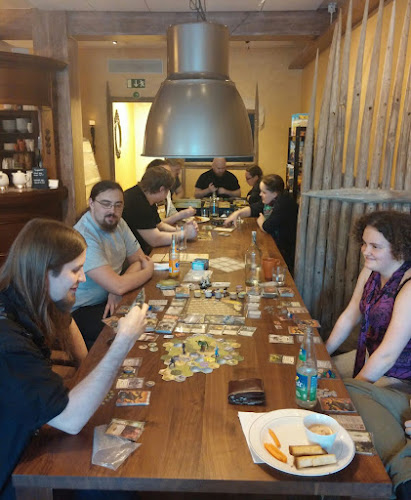 Lautapelikahvila Taverna - Ravintola-ala