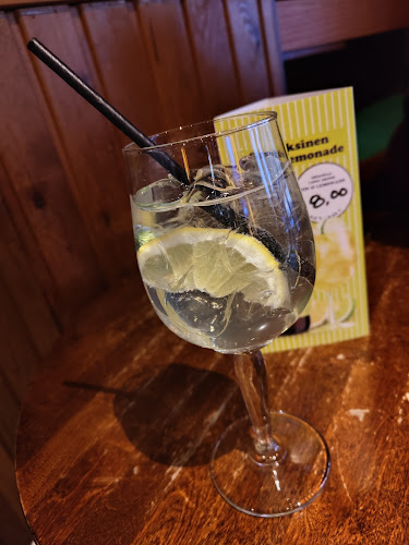 Comentarii opinii despre Kummeli Bar / Scandic Hämeenlinna City