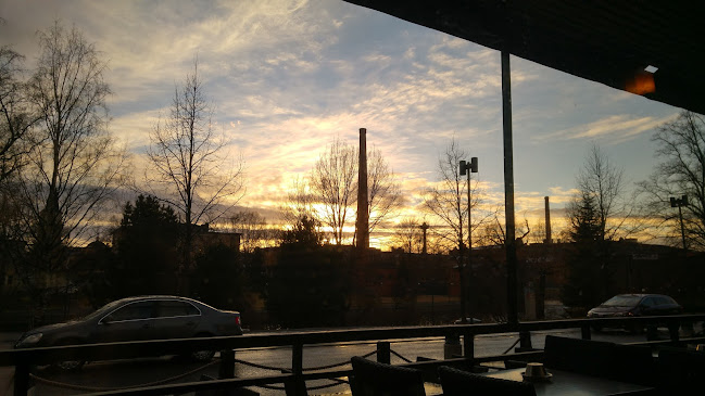 Moe's - Ravintola-ala