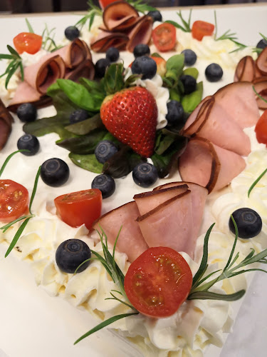 Kolme Tähteä - Oulu