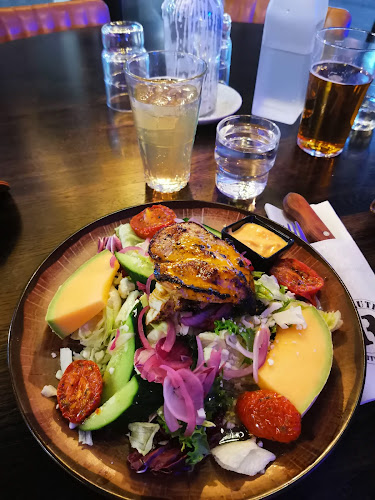 Comentarii opinii despre Revolution