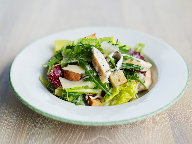 Opinii despre Holiday Inn Open Lobby Restaurant în Helsinki - Ravintola-ala