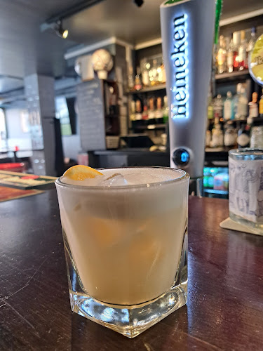 Bar Into - Ravintola-ala