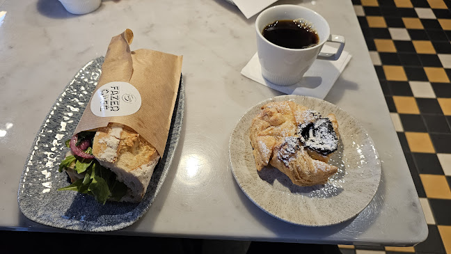 Opinii despre Fazer Café Runeberginkatu în Helsinki - Ravintola-ala