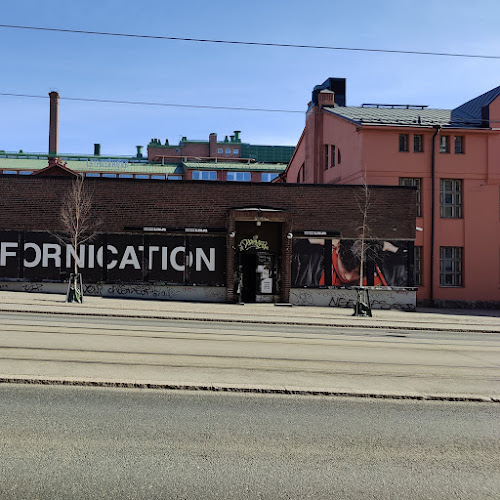 Kuudes linja - Ravintola-ala