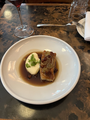 Viinibaari Apotek / Wine Bar Apotek - Helsinki