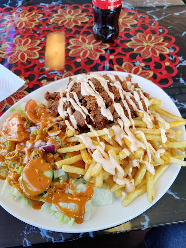 Opinii despre Suomen pizzapalvelu în Vantaa - Ravintola-ala