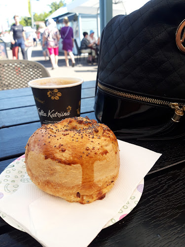 Opinii despre Cafe Torikahvila Kauko Pesonen în Savonlinna - Ravintola-ala