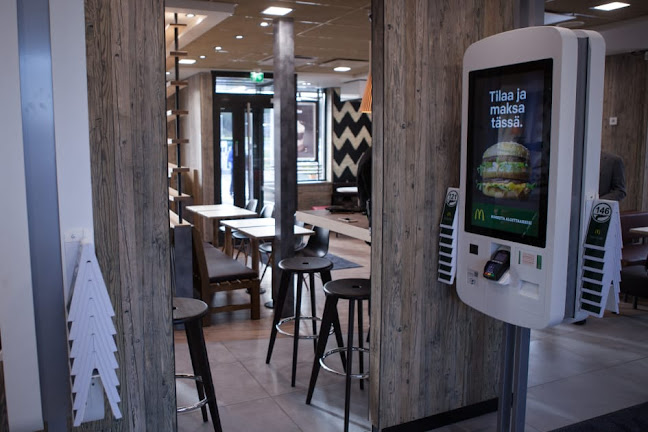 Comentarii opinii despre McDonald's Helsinki Kivikko