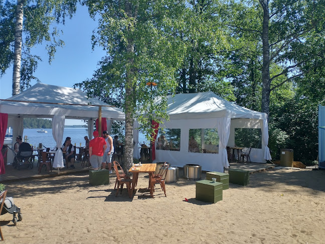 Kelly's Harbor Cafe - Akaa