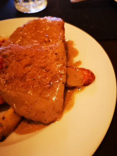 Pizzeria Napoli (SULJETTU, toimii nykyään nimellä Ravintola Napoli) - Ravintola-ala