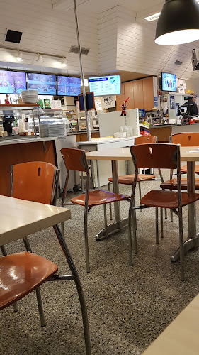 Kotipizza Pietarsaari - Neste Permonkaarre