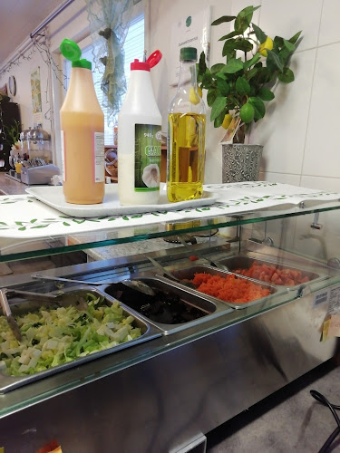 Comentarii opinii despre Josiella