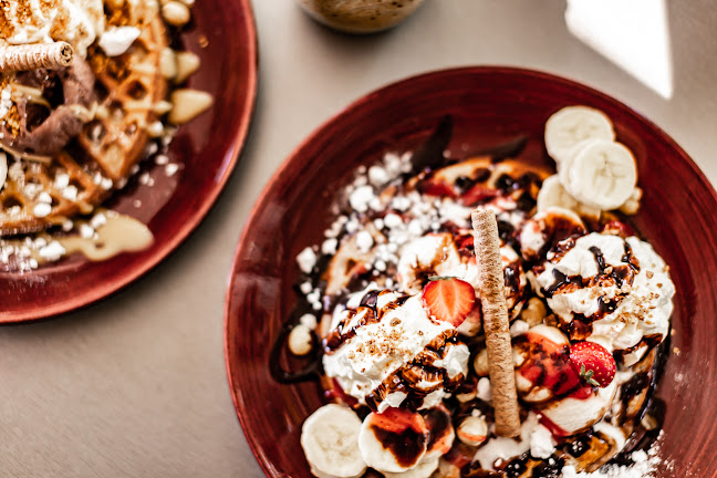 Opinii despre Bar & Restaurant Kommodori în Lahti - Ravintola-ala