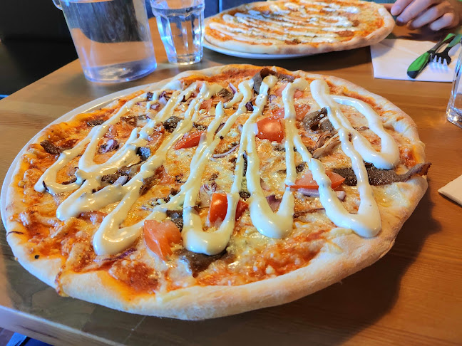 Reviews of Labella Ravintola pizzeria karaoke pub in Tikkakoski - Ravintola-ala
