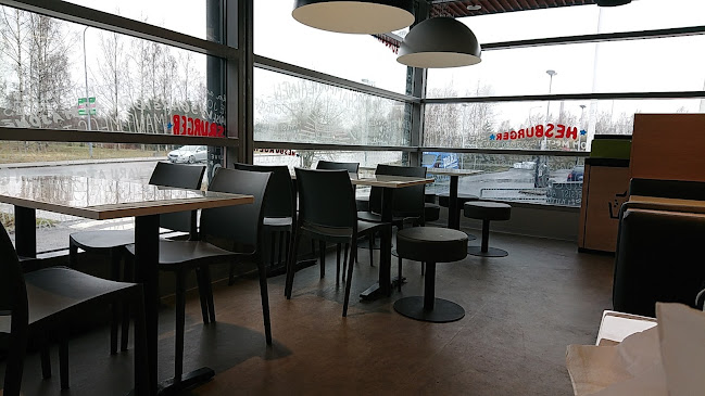 Comentarii opinii despre Hesburger Helsinki Pukinmäki