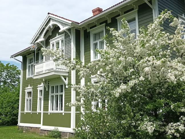 Comentarii opinii despre Kymin Huvila